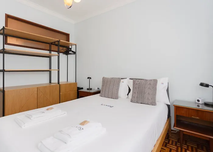 Liiiving In - Vintage Design