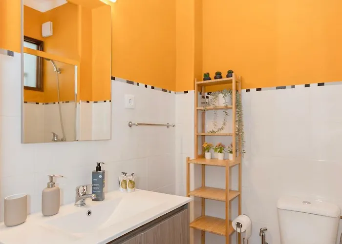 Liiiving In - Vintage Design * Oporto