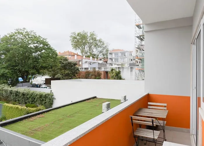 Apartment Liiiving In - Vintage Design *